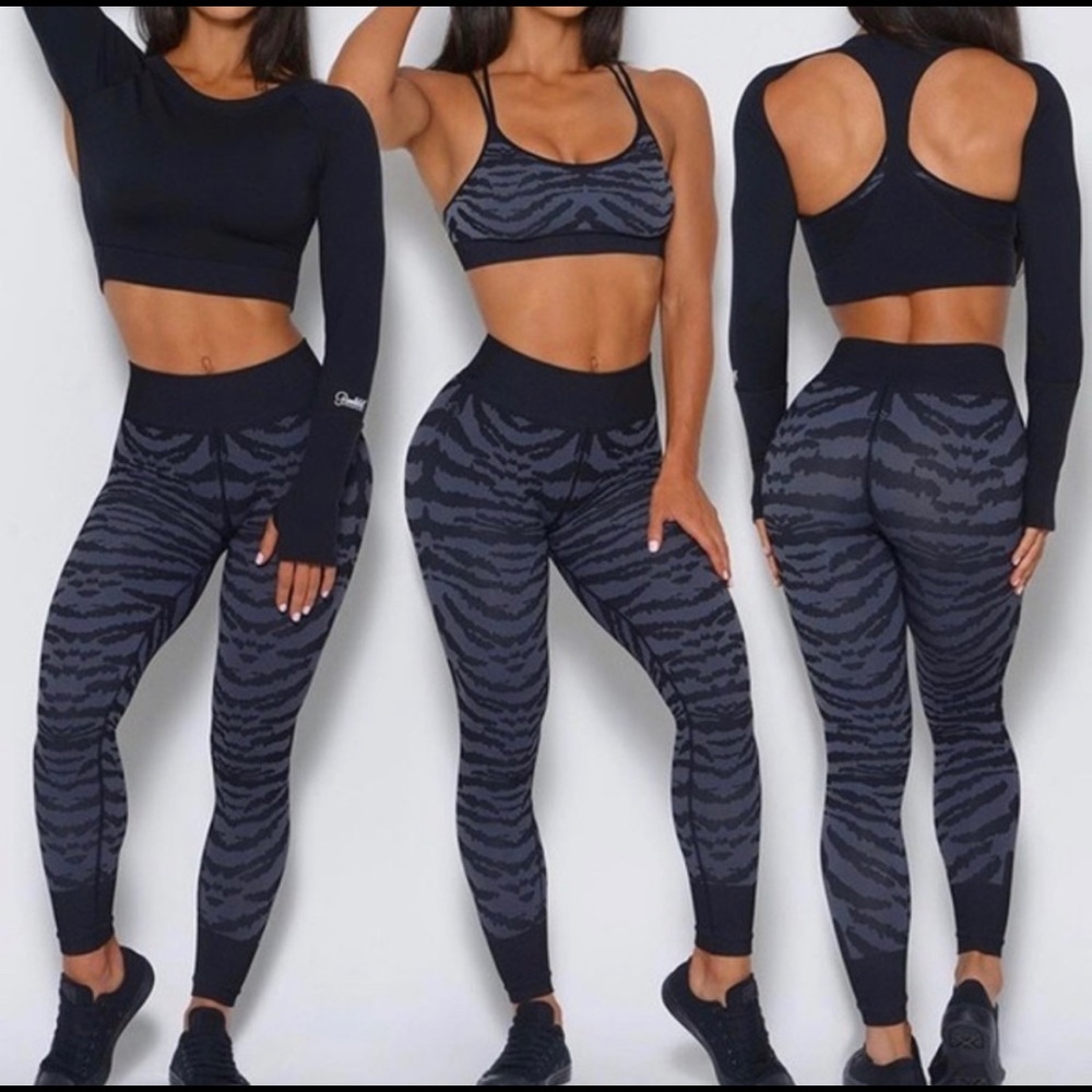 Bombshell Tiger Print Seamless Leggings Size XS/S Gray and Black High Waist